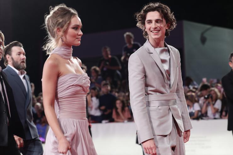  Lily-Rose Depp e Timothée Chalamet