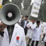 Specializzazioni, un giovane medico spiega cosa sta accadendo a 23mila camici bianchi Specializzazioni, un giovane medico spiega cosa sta accadendo a 23mila camici bianchi