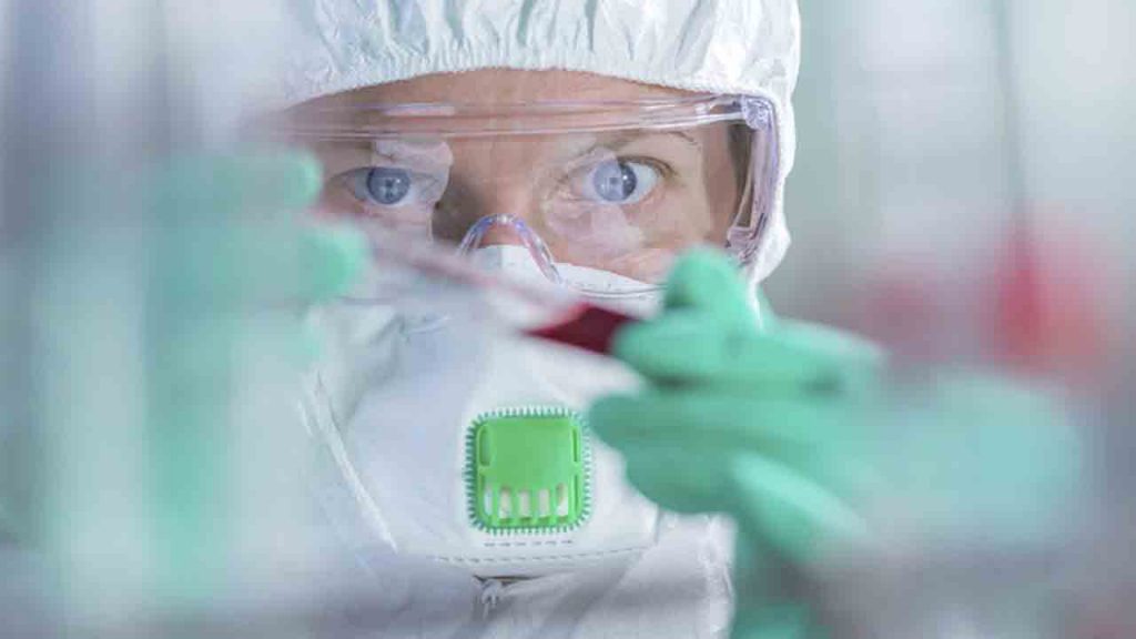 Per un anno immunità al Covid: in arrivo un farmaco con gli anticorpi