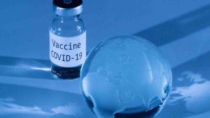 Piano vaccini, l'obiettivo è partire prima della terza ondata