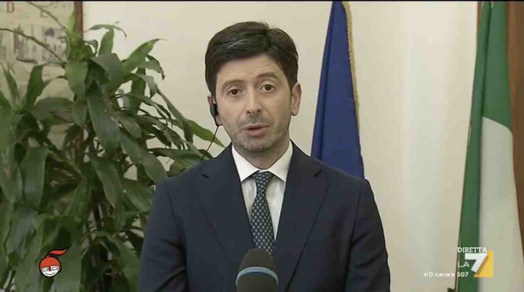 Ministro Speranza: pronto a vaccinarmi in pubblico [VIDEO]