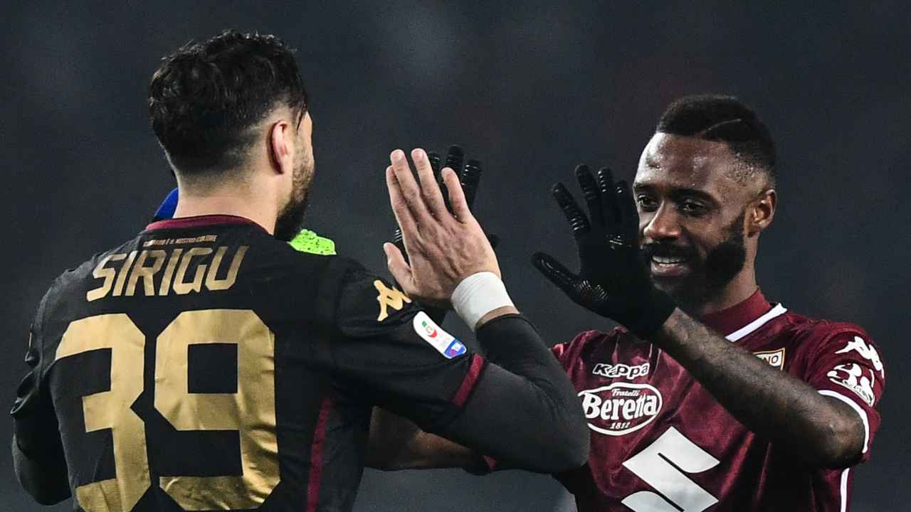 Torino, da sinistra: il portiere Salvatore Sirigu ed il difensore Nicolas Nkoulou, 27 gennaio 2019 (foto di Miguel Medina / AFP via Getty Images)