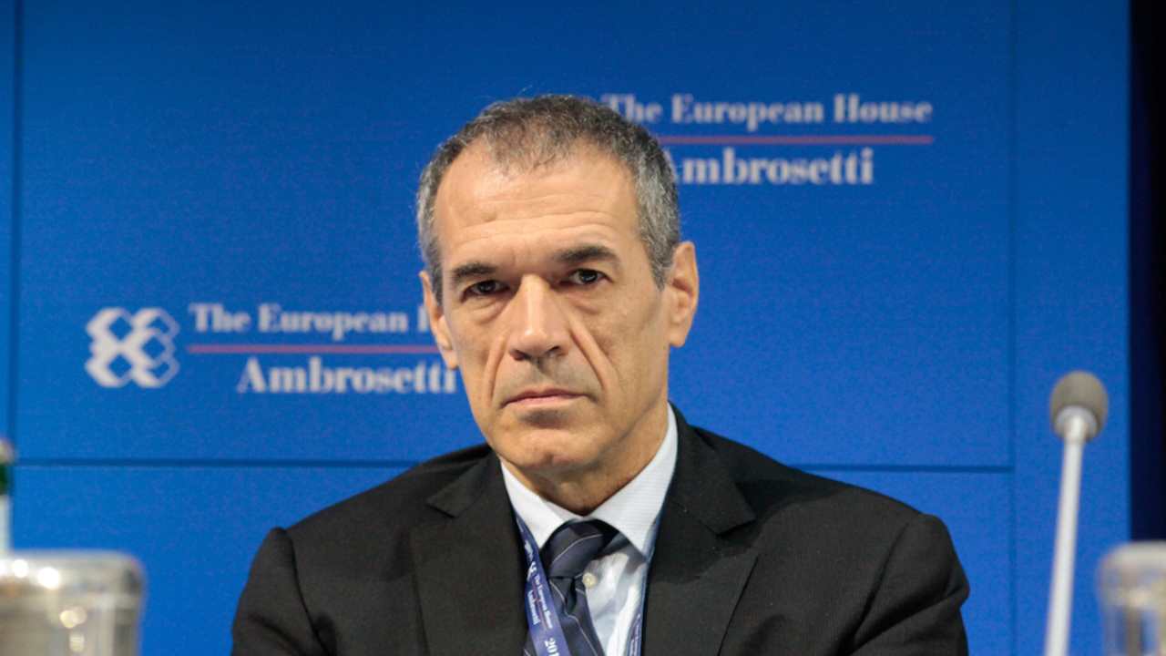 "Stiamo spendendo male i fondi", dice Cottarelli. Ecco cosa significa - www.meteoweek.com