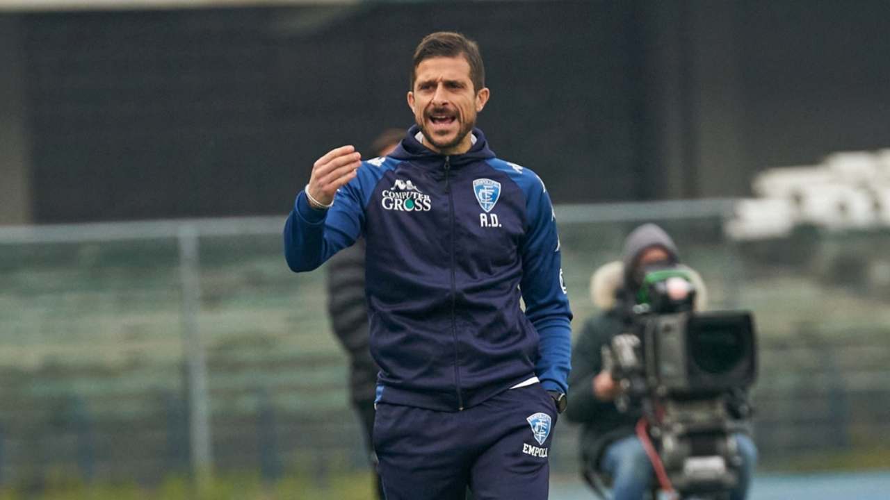 Empoli, l'allenatore Alessio Dionisi a bordocampo (foto © Empoli FC)