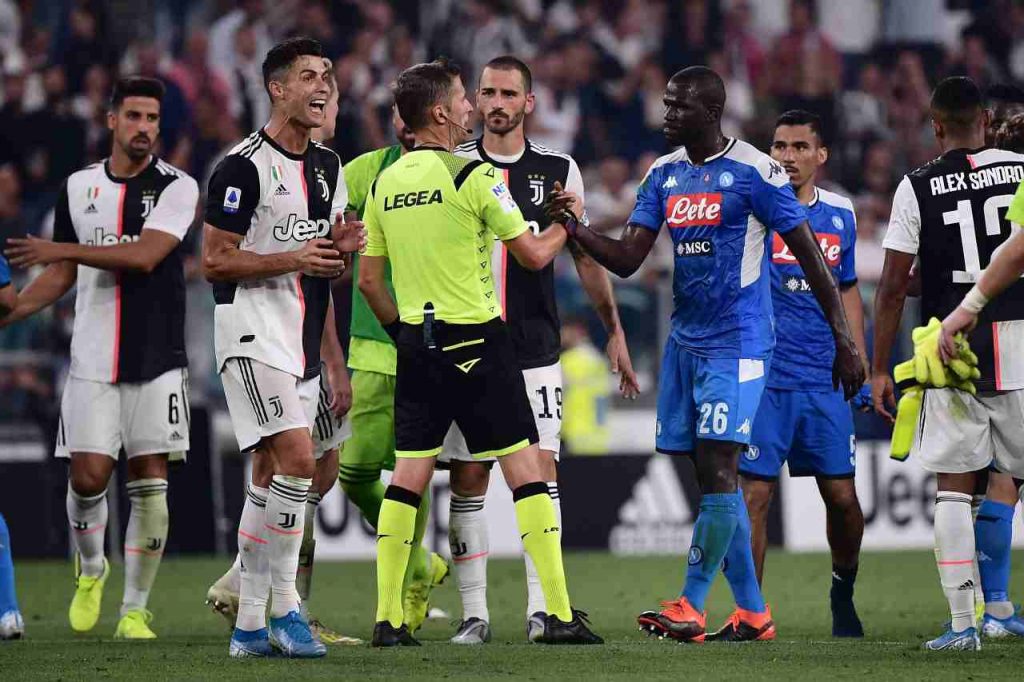 A Che Ora Gioca Stasera Il Napoli