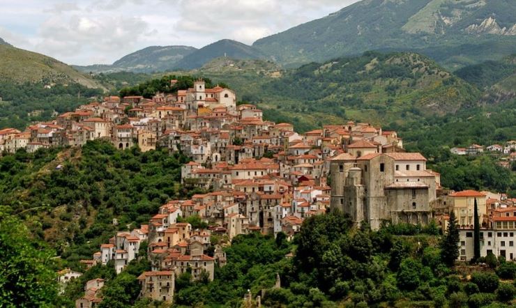 Spostamenti di Natale, nei piccoli Comuni il distanziamento è garantito