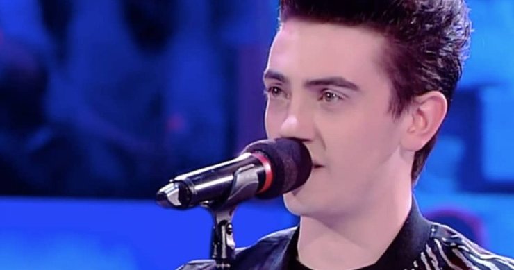 Michele Bravi ad Amici Speciali - meteoweek