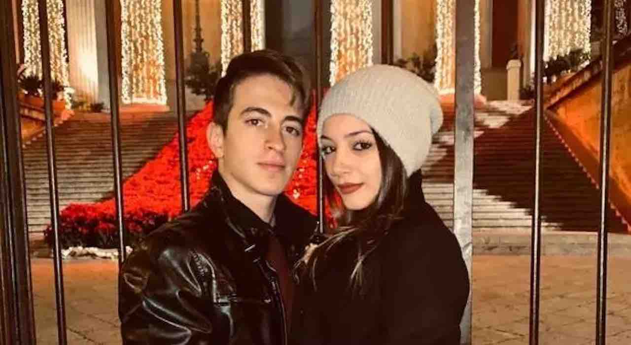 Uccide la fidanzata 17enne e la butta nel burrone, le frasi choc sui social