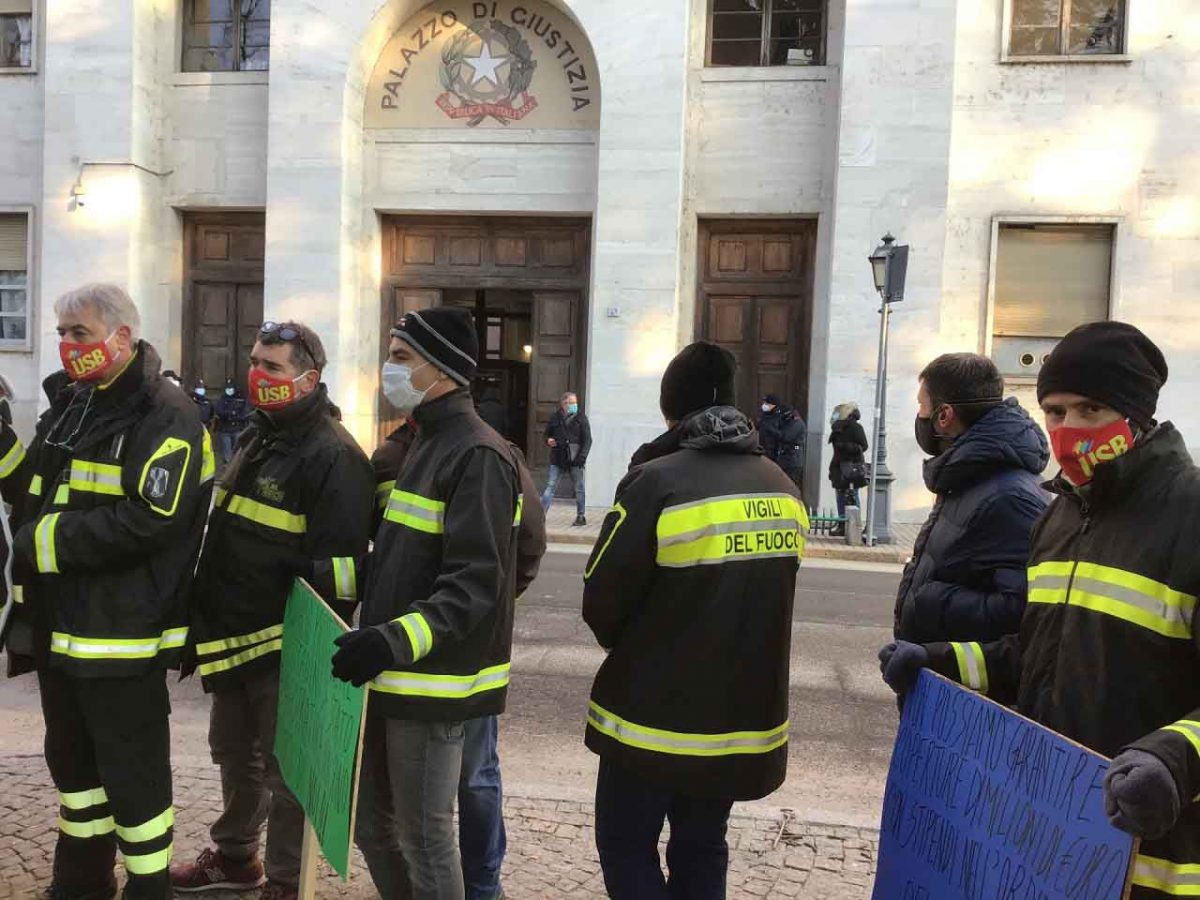 Età Per Entrare Nei Vigili Del Fuoco