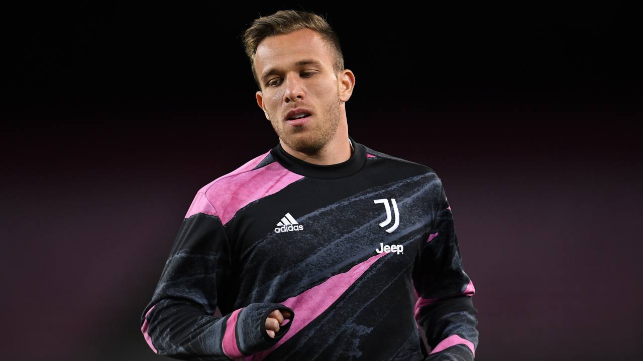 Juventus, il centrocampista Arthur prima della partita di Champions League contro il Barcellona, 8 dicembre 2020 (foto dia David Ramos/Getty Images)