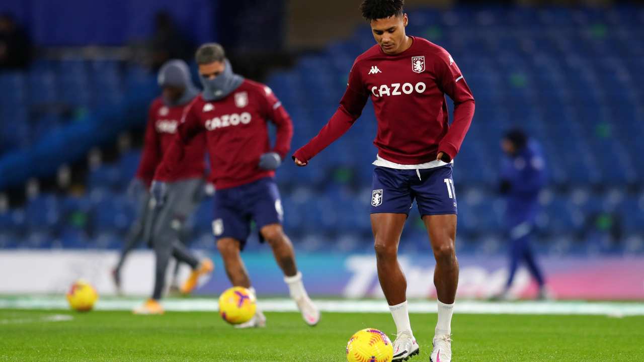 28 dicembre 2020: l'Aston Villa si allena a porte chiuse come precauzione contro il Covid. In primo piano: Ollie Watkins. (foto di Catherine Ivill/Getty Images)