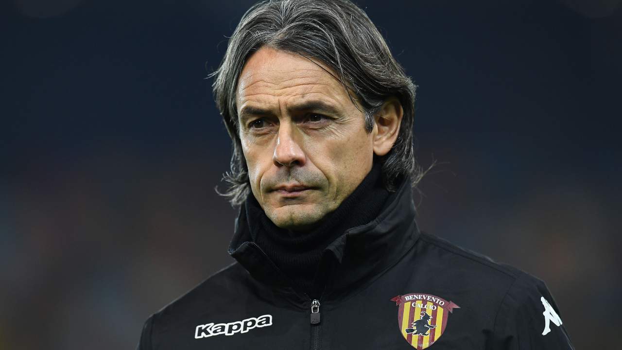 Benevento, l'allenatore Pippo Inzaghi a bordocampo nella partita con l'Udinese, 23 dicembre 2020 (foto di Alessandro Sabattini/Getty Images)