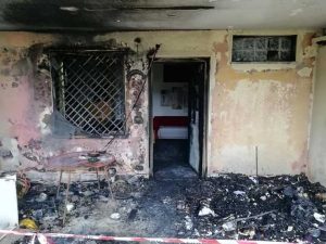 casa distrutta botti capodanno sparito cane