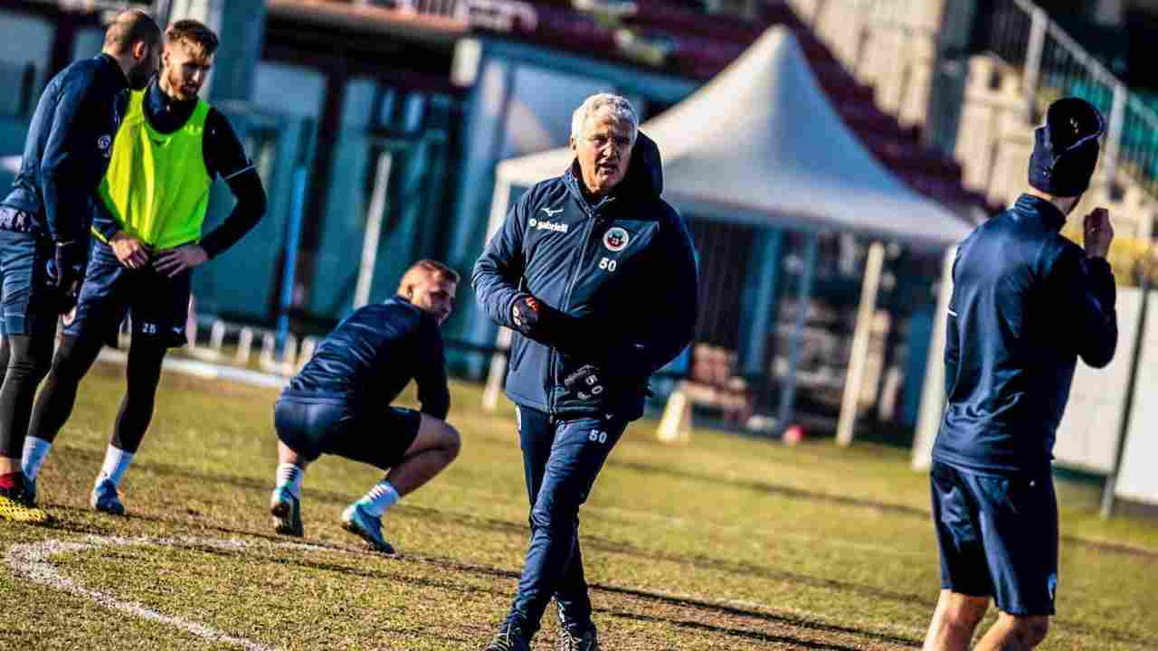 Cittadella, l'allenatore Roberto Venturato durante gli allenamenti (foto © A.S. Cittadella dello Sport)