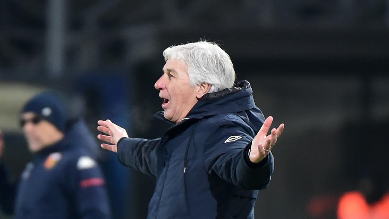 Da destra: l'allenatore dell'Atalanta Gian Piero Gasperini e sullo sfondo l'allenatore del Genova Davide Ballardini, 17 gennaio 2021 (foto di Pier Marco Tacca/Getty Images)