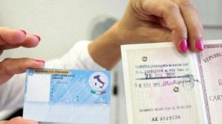 Carta d'identità per minorenni torna genitore 1 e genitore 2