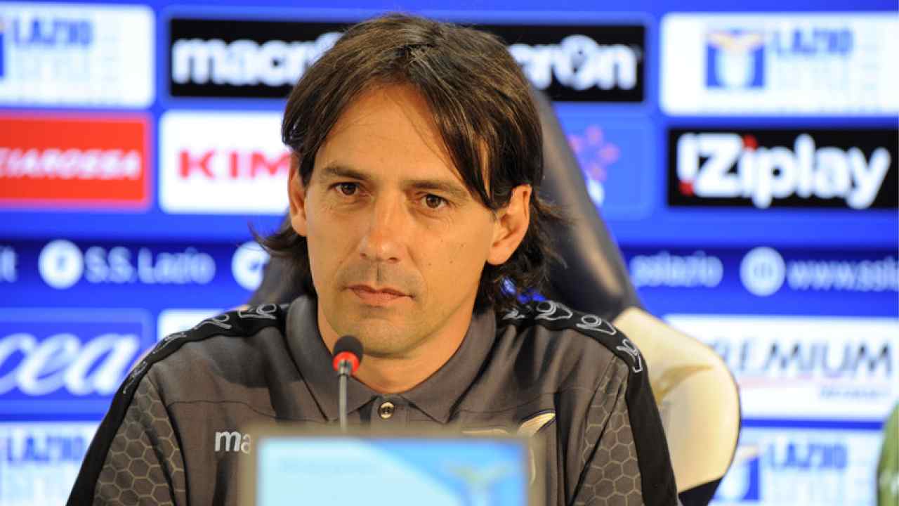 Lazio, l'allenatore Simone Inzaghi in conferenza stampa (foto © S.S. Lazio)