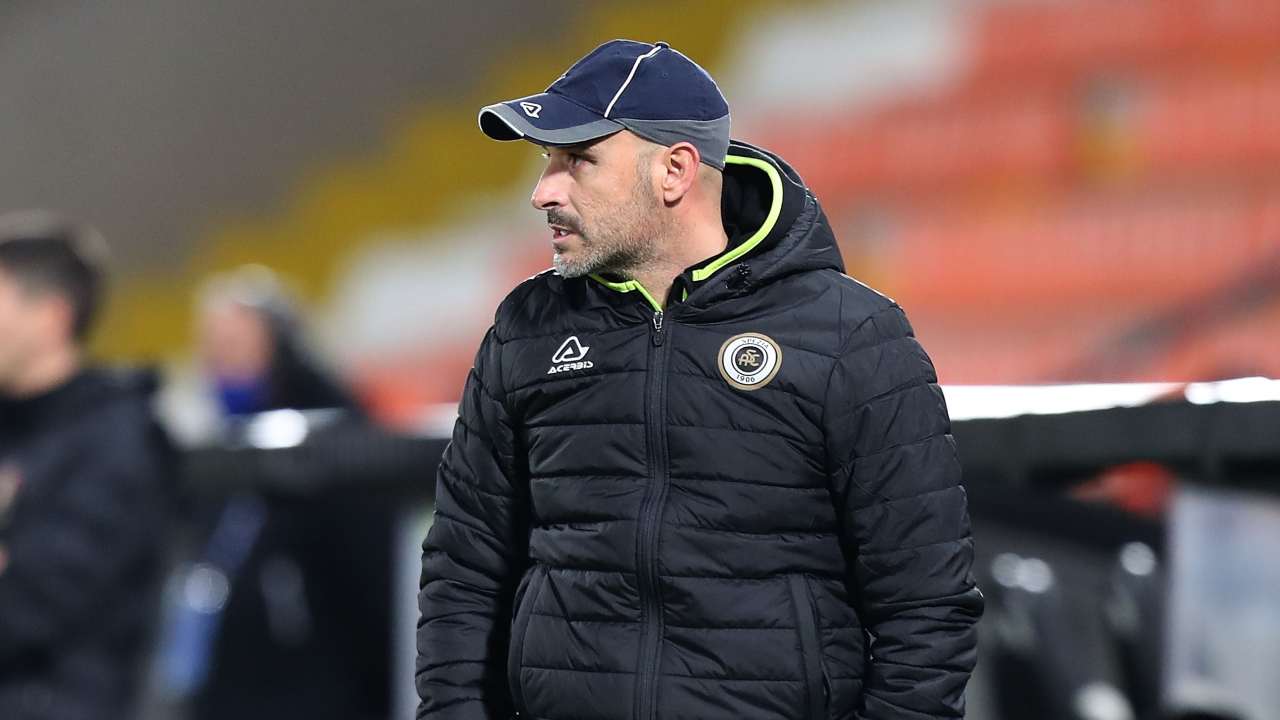 Spezia, l'allenatore Vincenzo Italiano a bordocampo durante la partita con la Sampdoria, 11 gennaio 2021 (foto di Gabriele Maltinti/Getty Images)