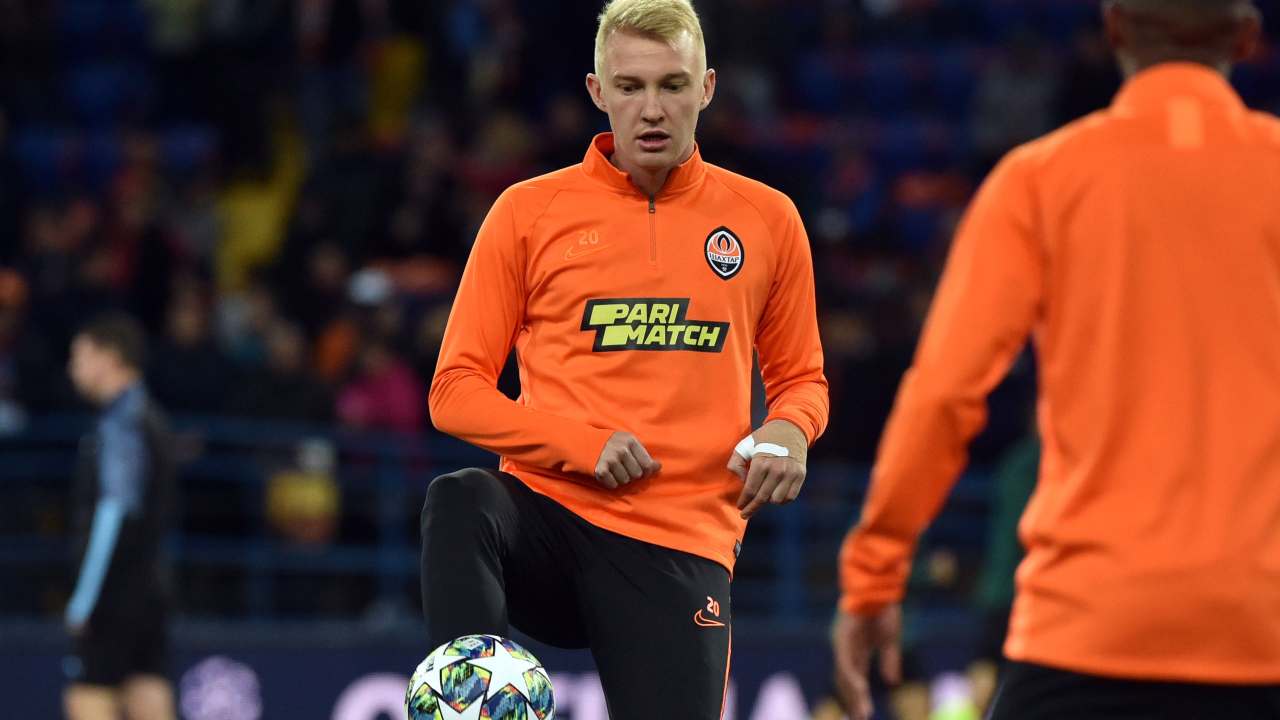 Shakhtar Donetsk, il trequartista Viktor Kovalenko durante gli allenamenti prima della partita di Champions League con il Manchester City, 18 settembre 2019 (foto di Genya Savilov/AFP via Getty Images)