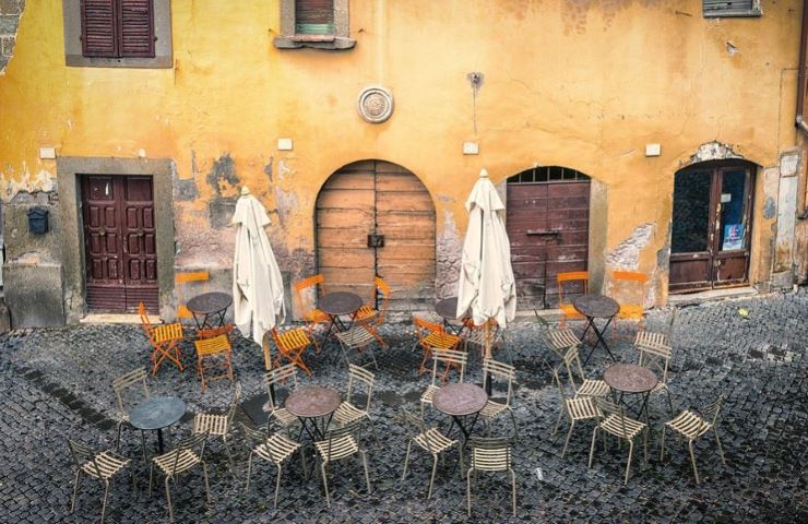 Lazio: Rt da zona gialla, ma resta arancione. Chi lo spiega ai ristoratori? - www.meteoweek.com
