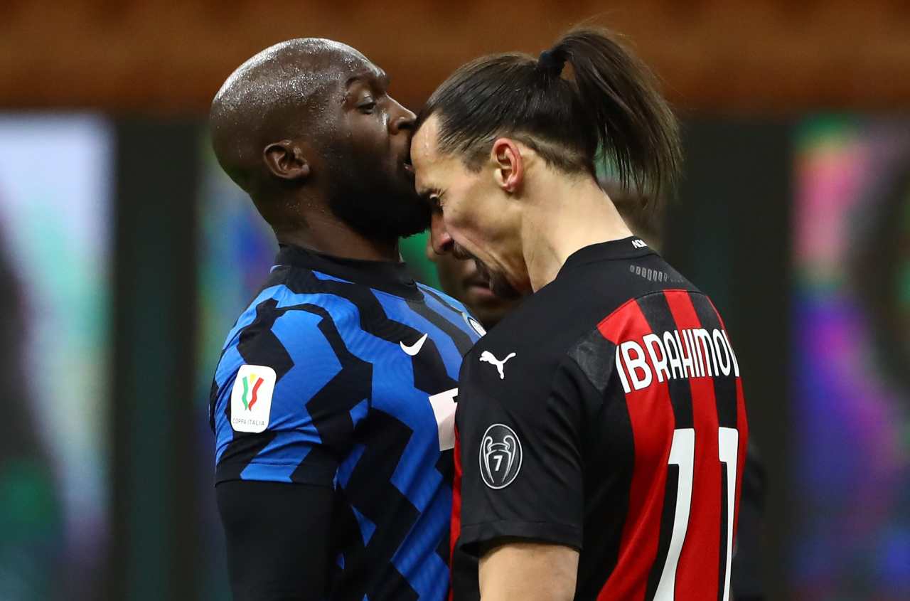 Epico scontro Ibrahimovic-Lukaku (Photo by Marco Luzzani/Getty Images)