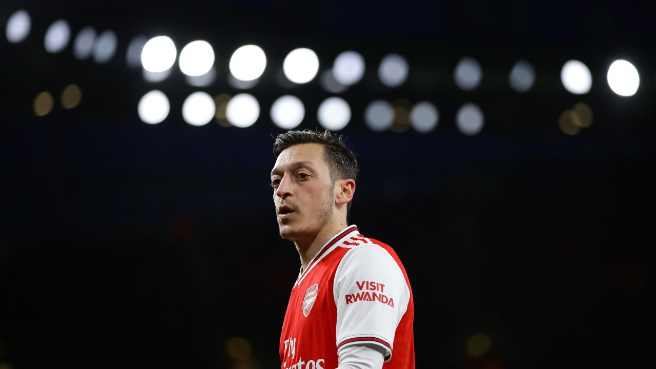 Arsenal, Mesut Ozil in campo contro il Newcastle, 16 febbraio 2020 (foto di Richard Heathcote/Getty Images)