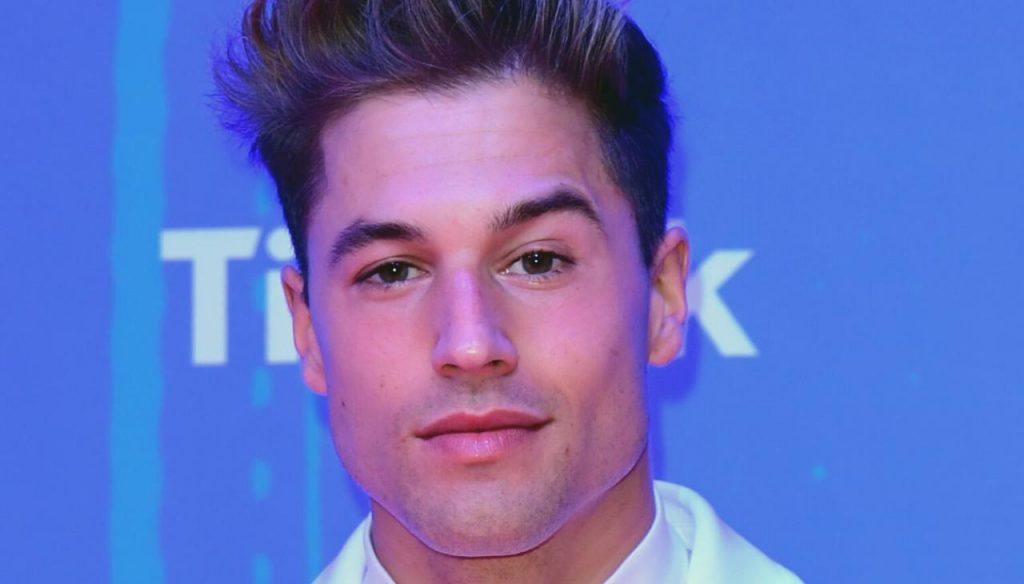 Gf Vip, la dichiarazione su una concorrente di Abraham: “Voglio riconquistarla”