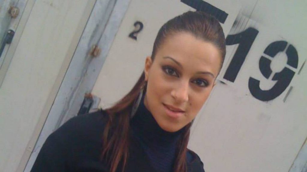 Amici, intervista ad Agata Reale: “La Celentano? Di lei dicono che fosse la portaborse…”. Confessioni sul dietro le quinte della De Filippi