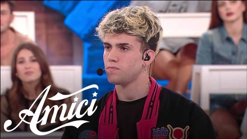 Amici, Ak7even in lacrime: “Non mi merito questo”