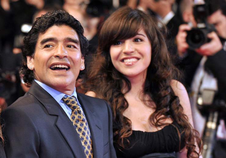 Giannina Maradona choc: «Se mi suicido di chi è la colpa?»