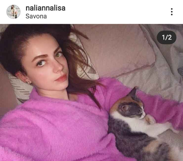 Nali e il suo gatto - Fonte Instagram