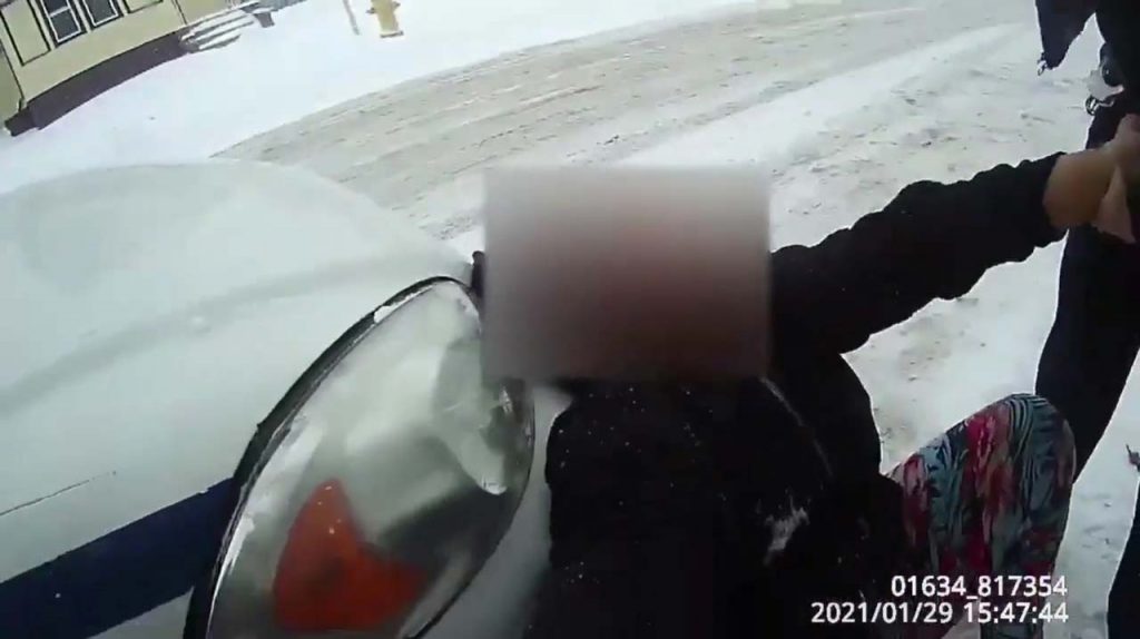 Arresto choc negli Usa: ammanettata bimba afroamericana di 9 anni con problemi mentali [VIDEO]