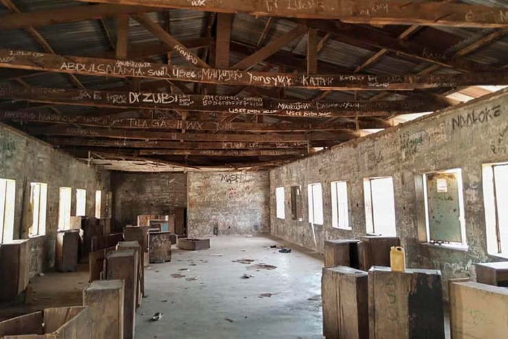 Attacco a una scuola in Nigeria, rapite oltre 300 studentesse
