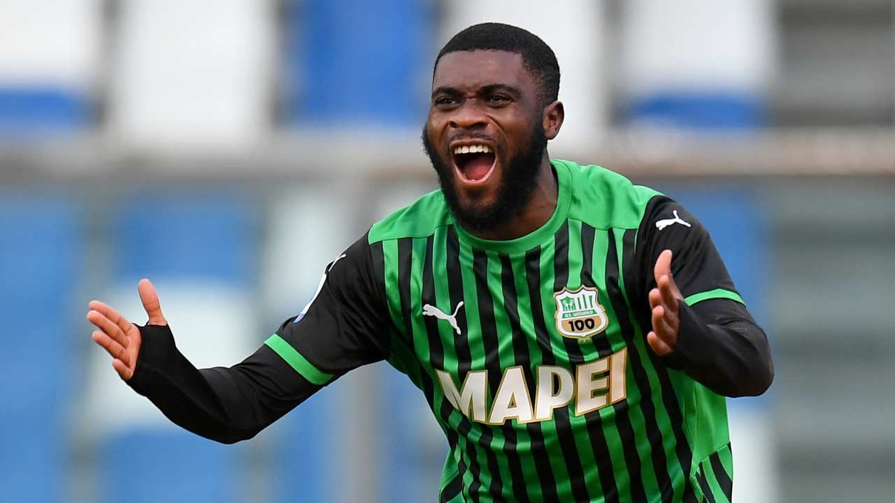 Sassuolo, Jeremie Boga festeggia il suo gol durante la partita di Serie A con il Genoa, 6 gennaio 2021 (foto di Alessandro Sabattini/Getty Images)