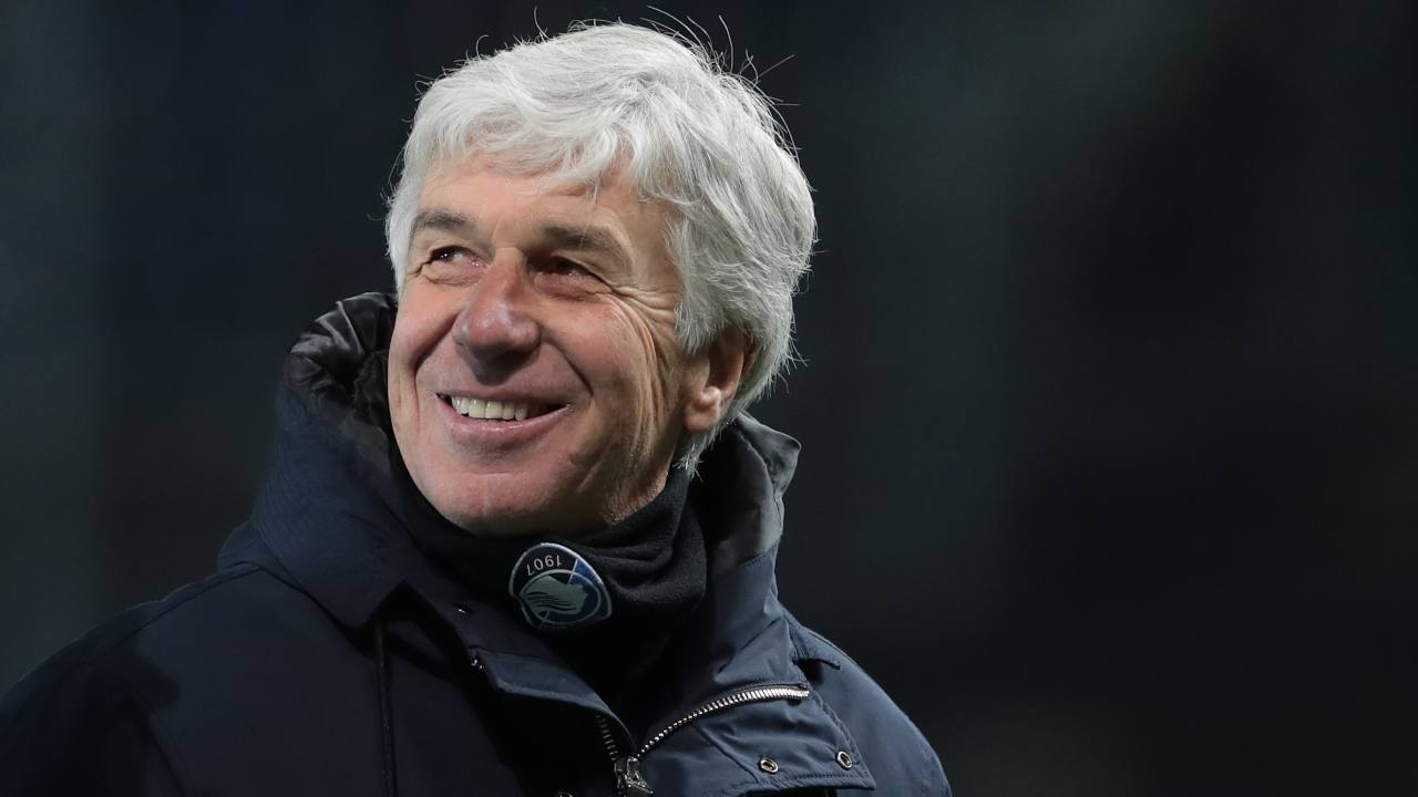 Atalanta, l'allenatore Gian Piero Gasperini a bordocampo durante la gara di Coppa Italia con la Lazio del 27 gennaio 2021 (foto di Emilio Andreoli/Getty Images)