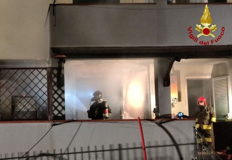 Incendio in un appartamento: morto disabile di 67 anni