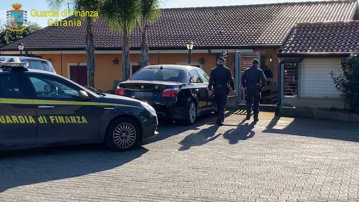 Mafia, confiscati 10 milioni a referente del clan Santapaola