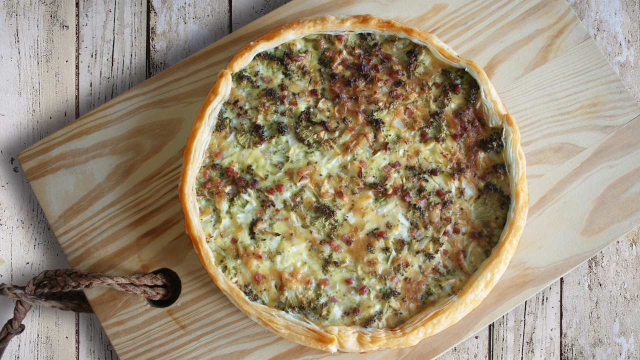 torta salata broccoli e salsiccia la ricetta