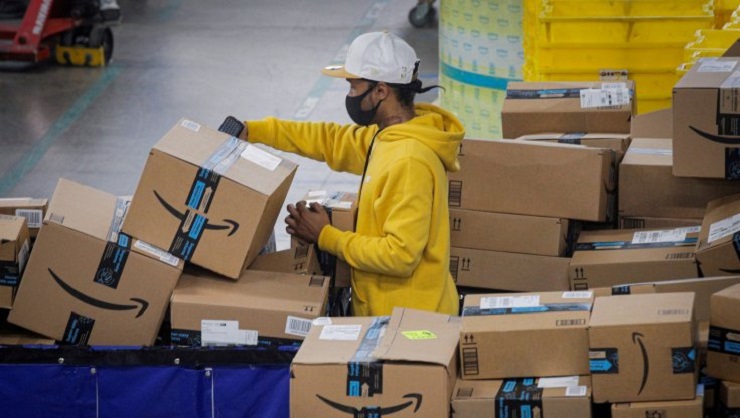 lavoratori Amazon