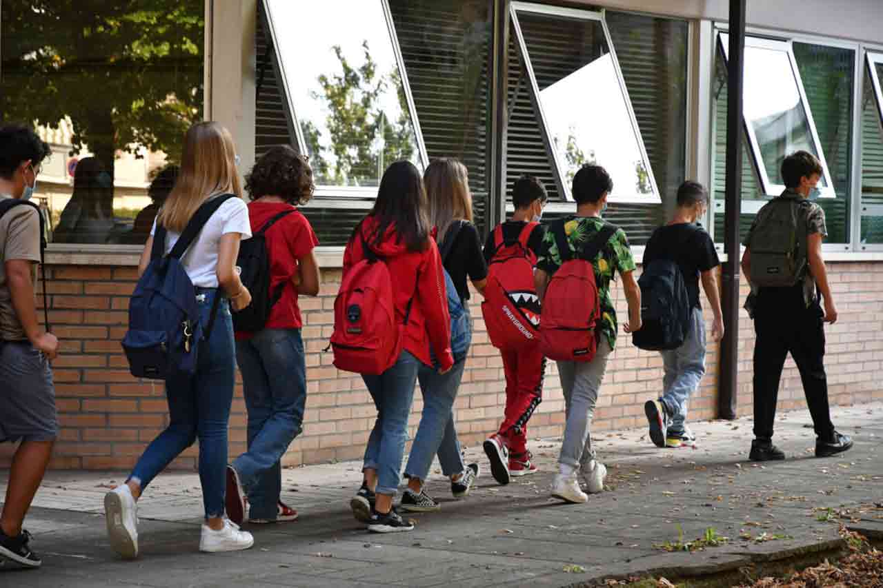 Chiusura scuole, il confronto: a Stoccolma sempre aperte, Bari maglia nera