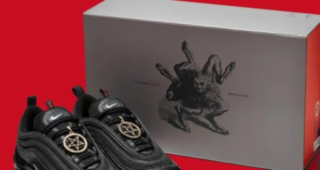 satan shoes scatola