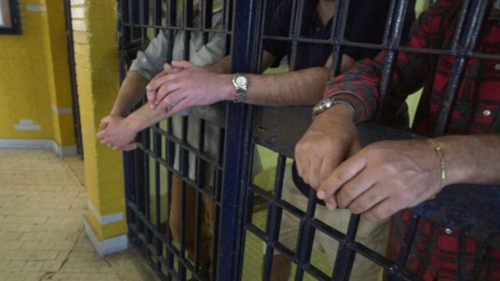 Covid e carceri: “Il rischio è il sovraffollamento, serve campagna vaccinale” [VIDEO]