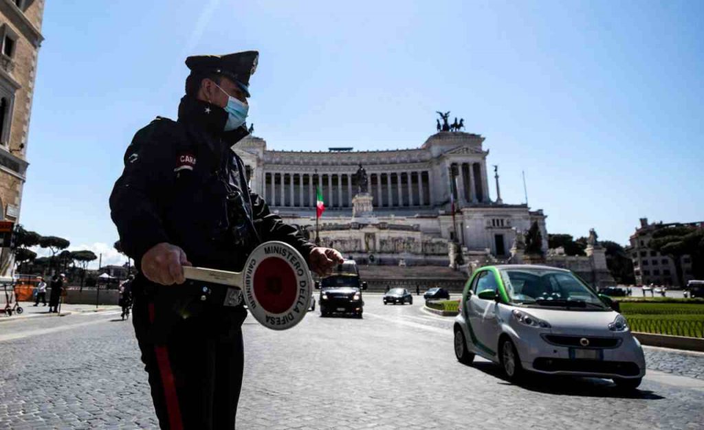 Pasqua in lockdown, ma il sacrificio potrebbe essere inutile