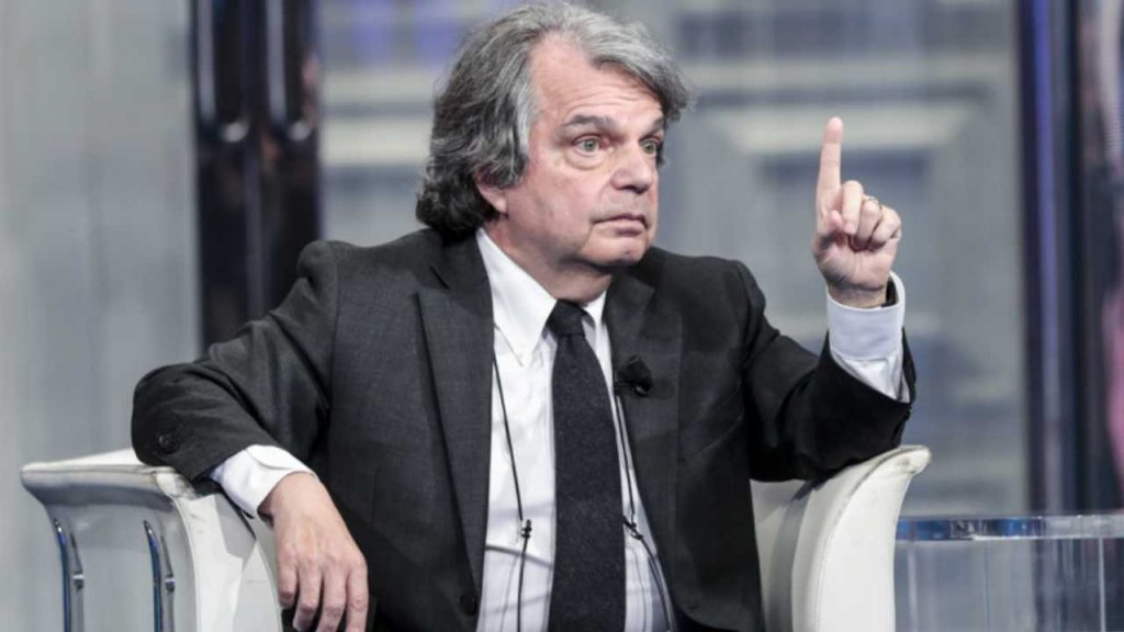Riforma concorsi, lettera aperta a Brunetta: “Mi sente? Dico a Lei, che siede su una poltrona che io 30enne, senza lavoro e concorsista Le pago”