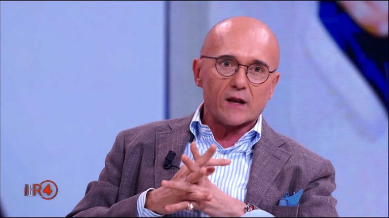 Perché Alfonso Signorini Ha Una Cicatrice In Testa