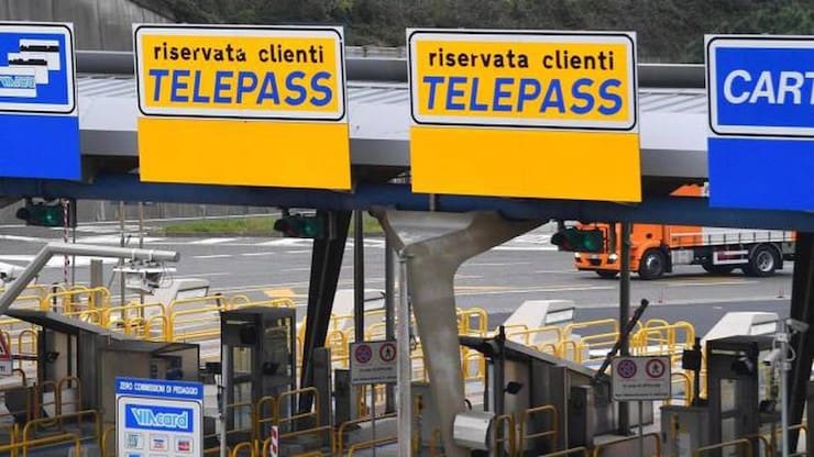 Autostrade, i Sindacati: «Telepass viola i diritti dei lavoratori»