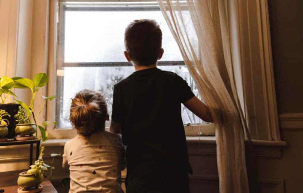 Covid e bambini, l’allarme del pediatra: “Attenti a questi segnali” [VIDEO]
