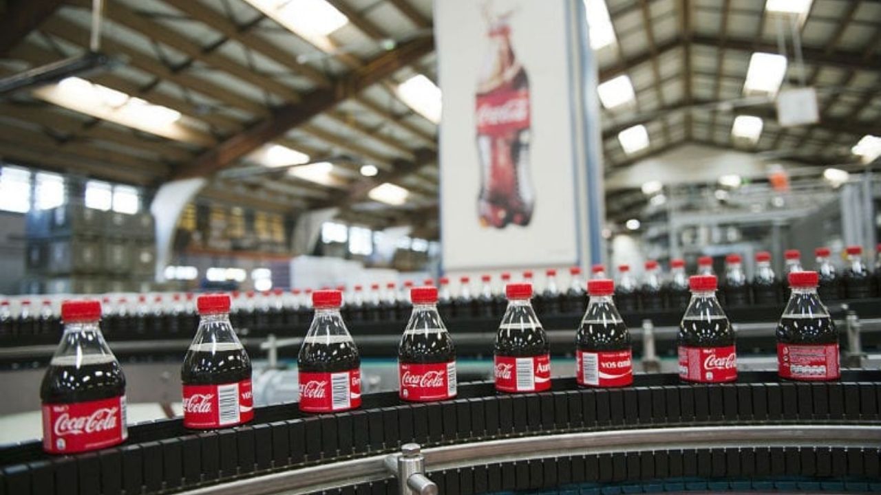 Coca-Cola bottiglia 100% riciclata - meteoweek.com