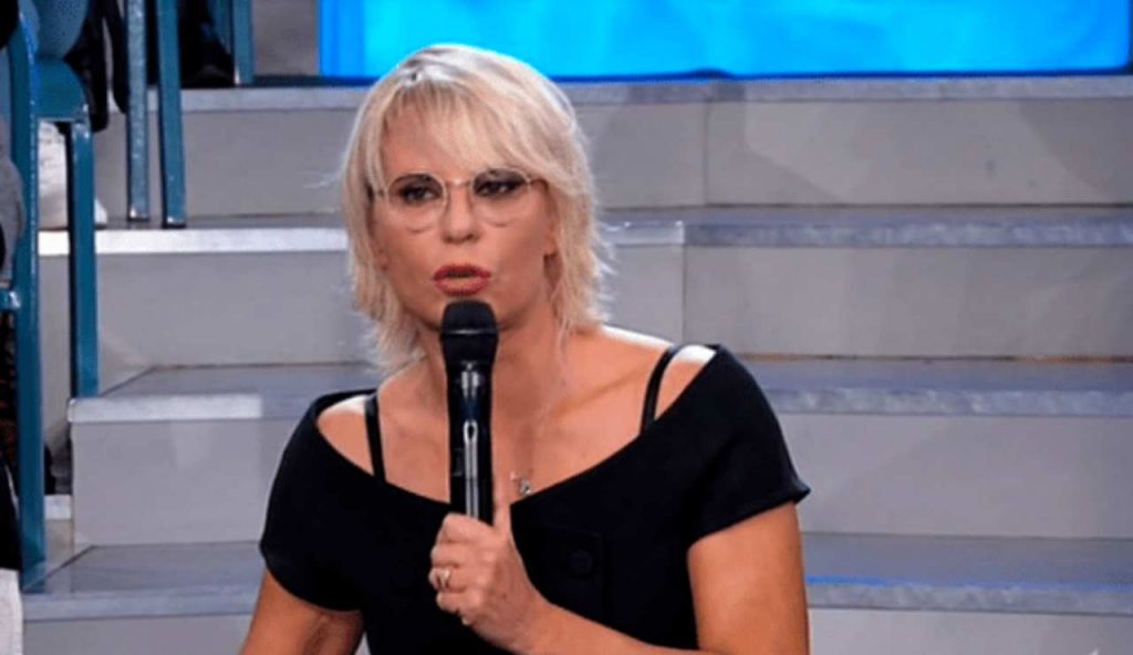 Anticipazioni Uomini e Donne, puntata del 6 maggio: un colpo di scena nello studio