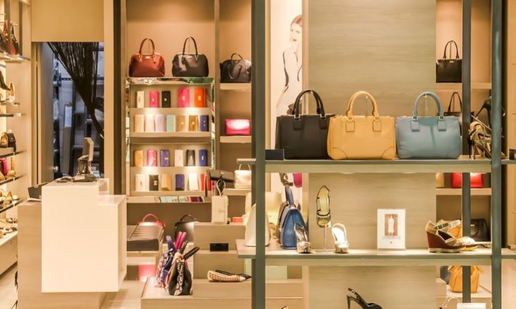 Borgo Vercelli: ruba 1,5 milioni alla cooperativa per comprare scarpe e auto